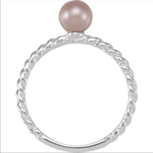❣️Last one❣️Sterling Silver Pearl Ring - Picture 5 of 7